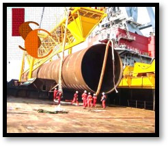 Denuncian presunta retención de trabajadores de Pemex en la Sonda de Campeche.